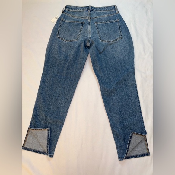 Old Navy NWT Size 6 Medium Wash High Rise OG Curvy Straight Leg Jeans - Picture 11 of 12